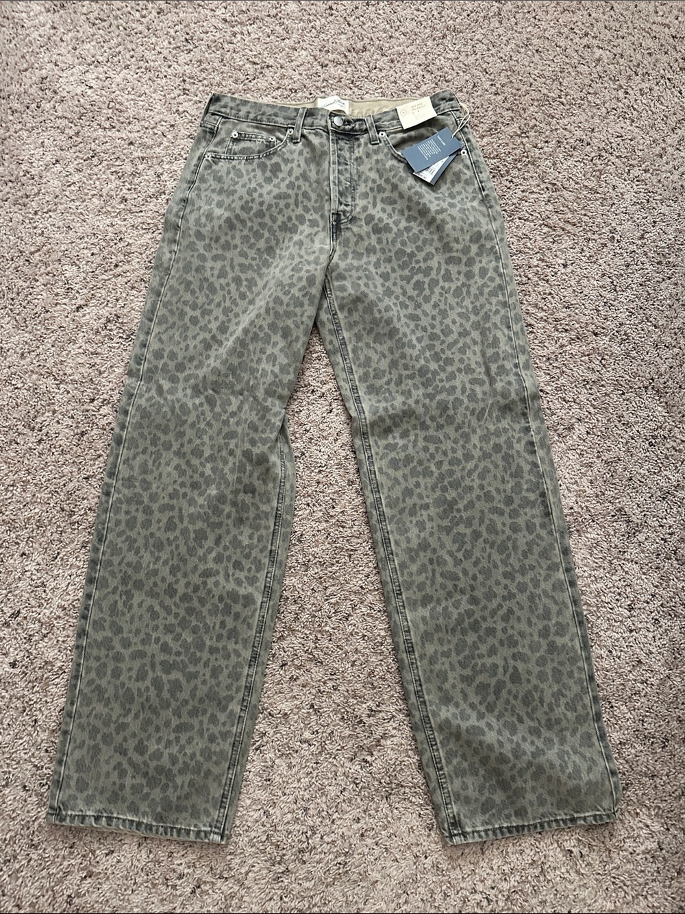 Universal Thread Olive-Tone Mid Rise 90s Baggy Jeans